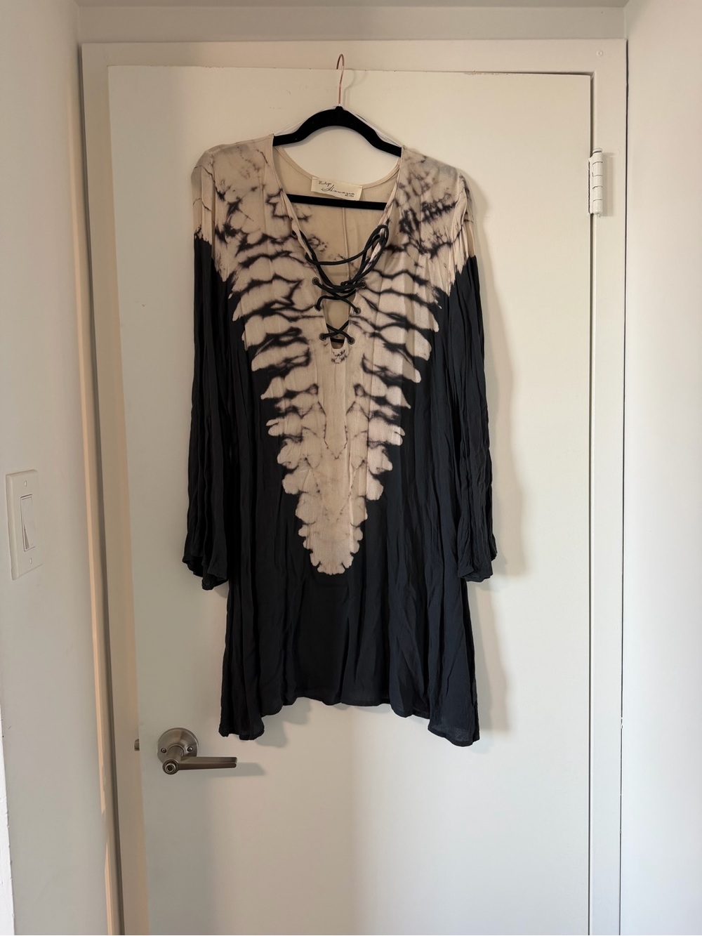VINTAGE HAVANA tie dye design lace up neckline mini dress
